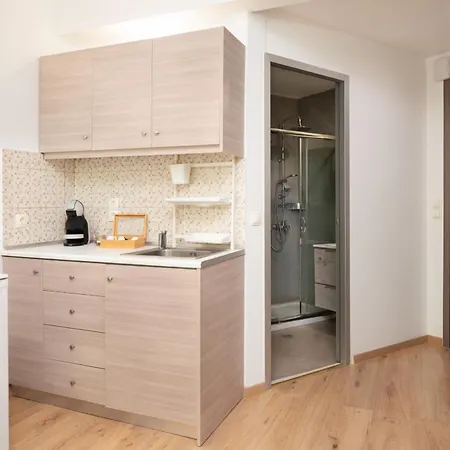 Gravity Downtown Scandi *