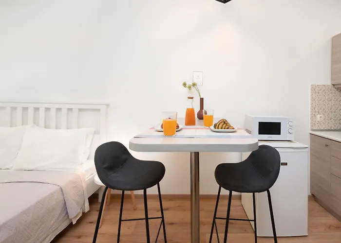 Gravity Downtown Scandi * Родос