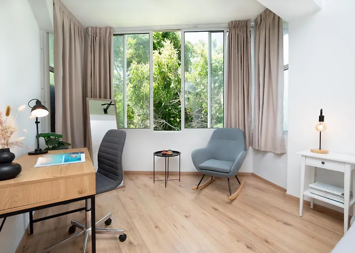 Gravity Downtown Scandi